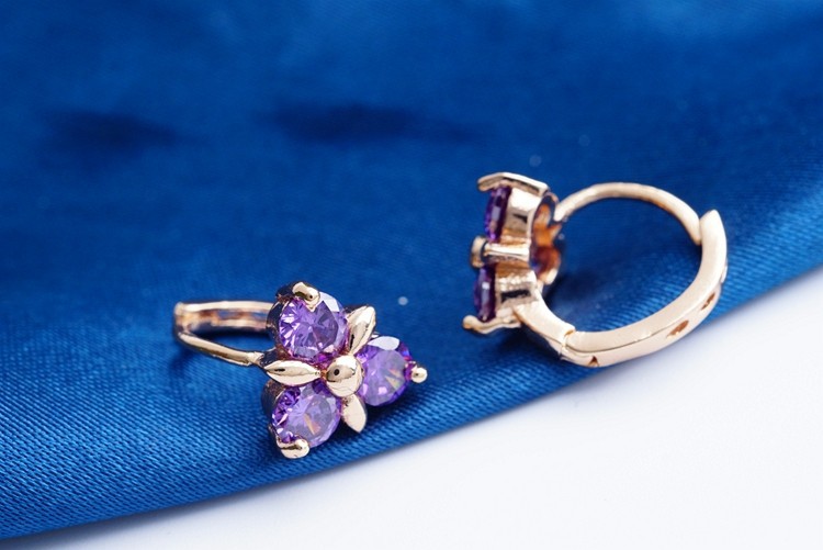 trefoil-shaped-purple-clear-zircons-gold-plated-earrings-11