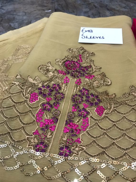 Maria.B Luxury Chiffon Embroidered Fancy Suit BD-1008 (7)