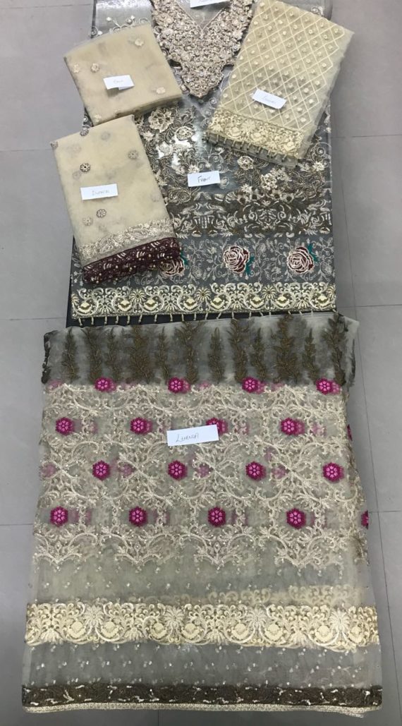 Zainab Chottani Luxury Bridal Embroidered Fancy Suit 01 (1)